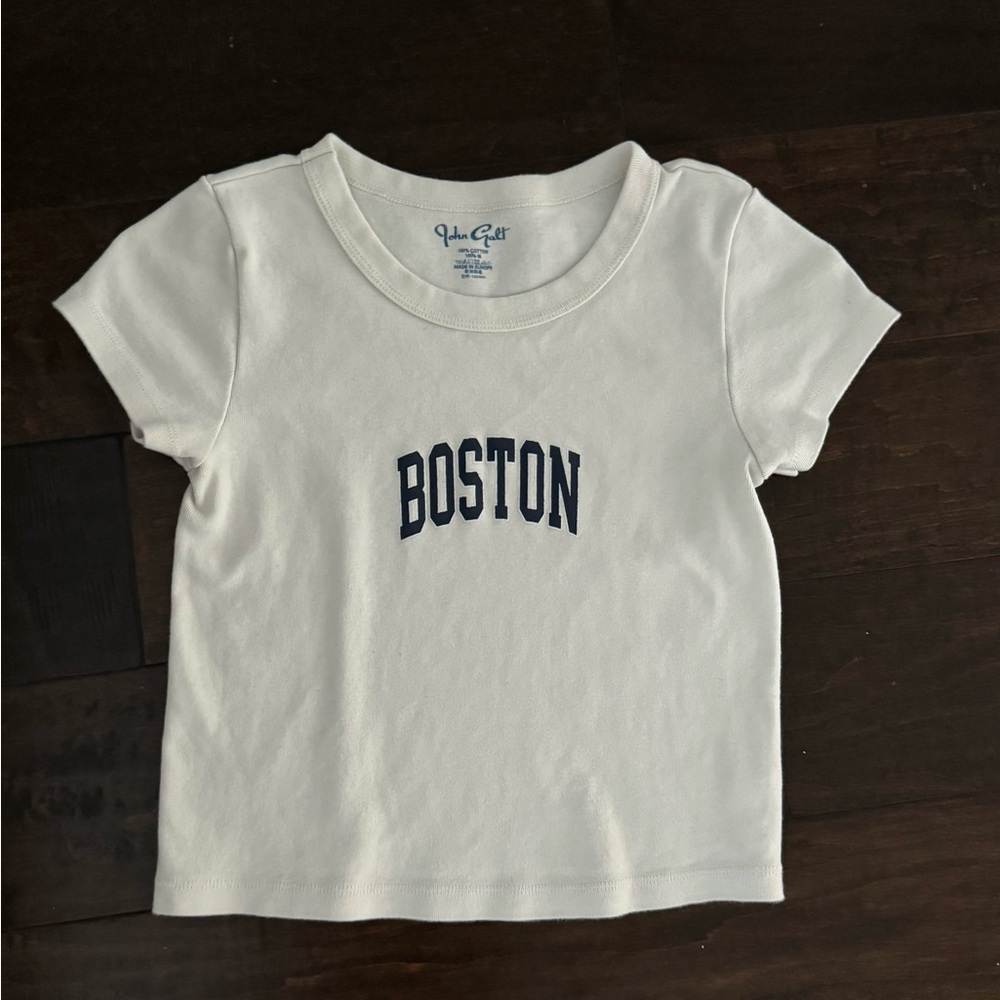 BRANDY MELVILLE BABY TEE